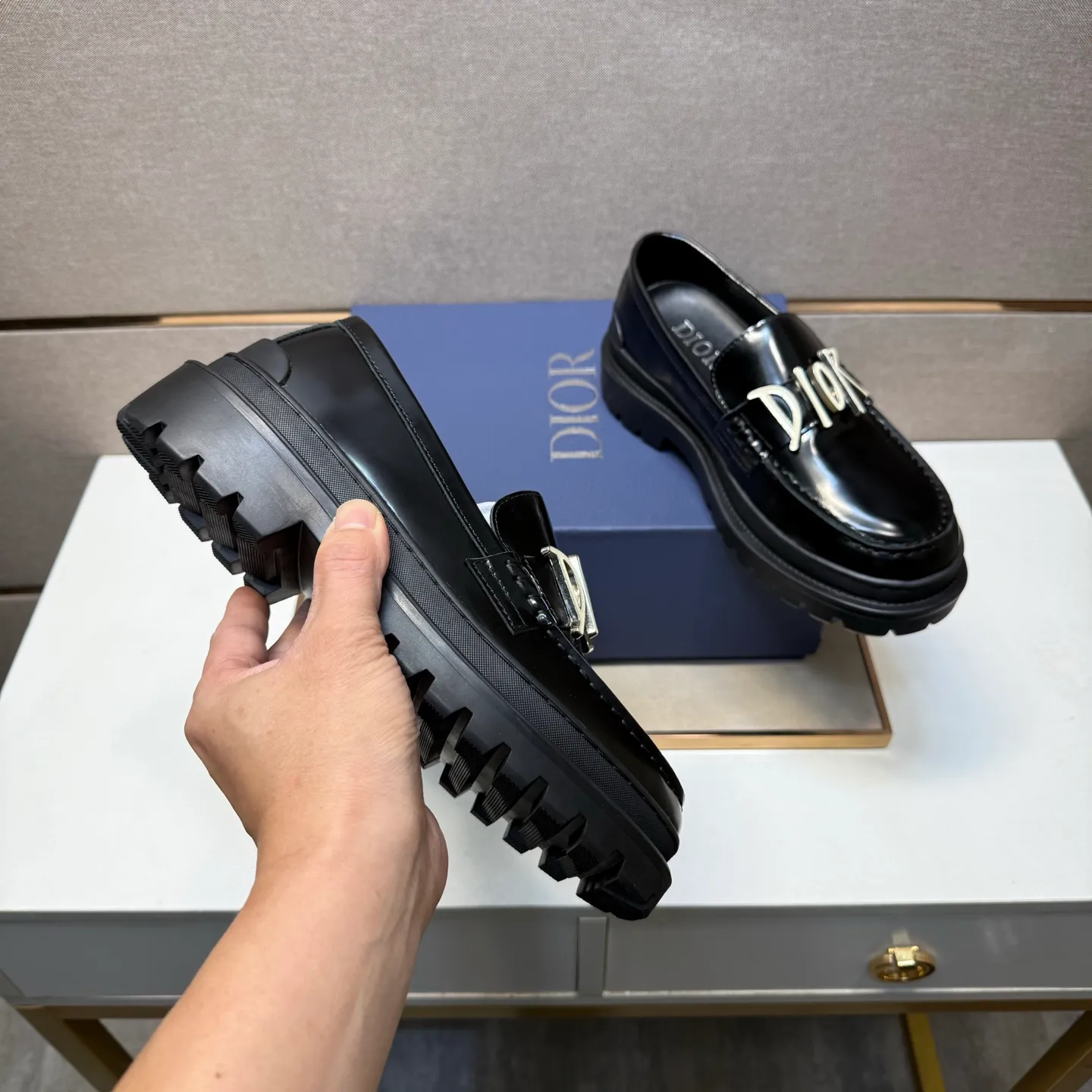 ⬛️Men's shoes 💰p442 [Dior~] Men's casual shoes 2025z cabinet sales simultaneously 🔶Size: 39-44 #️⃣ 🔷2 colors🔜The upper is made of multi-material splicing➕Genuine leather lining, comfortable and breathable, sole: original comfortable and wear-resistant outsole, ⚠️Real shot📱Photographed🎬The real thing is better📢📢📢